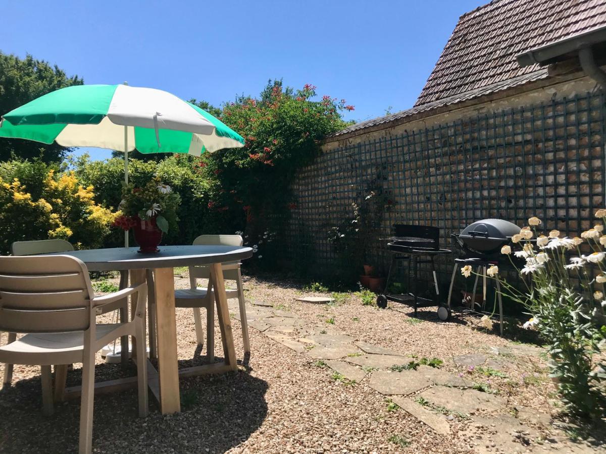 Gite De Mauxe Acquigny Exterior foto